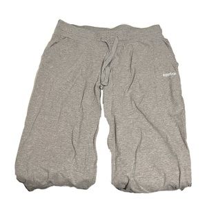 Reebok capris size s